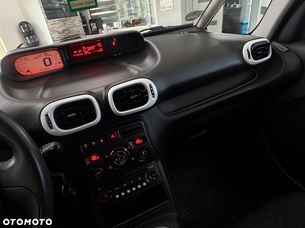 Citroën C3 Picasso 1.6i Exclusive - 19