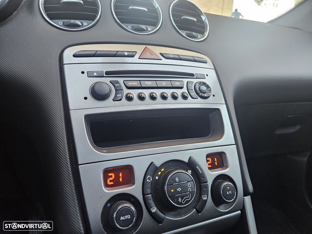 Peugeot 308 SW 1.6 HDi Premium CVM6 - 16