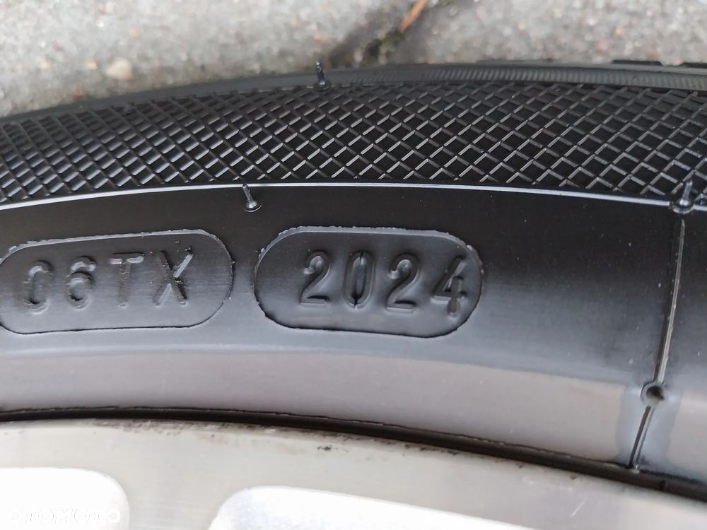 Ford S-Max 2.0 Titanium - 28