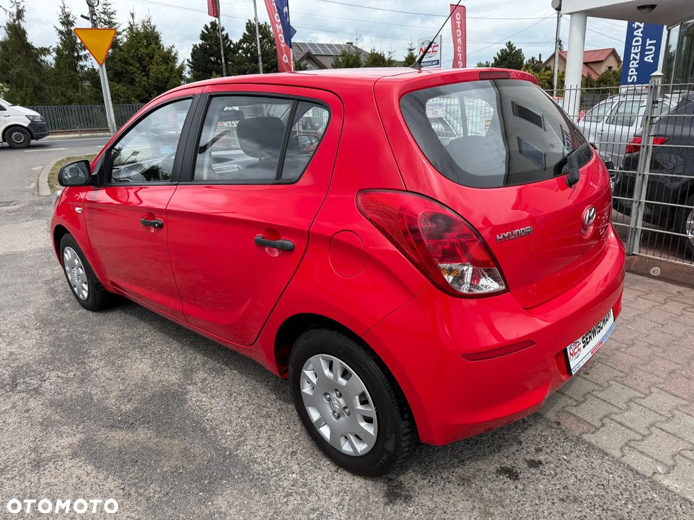 Hyundai i20 1.25 Classic + - 11