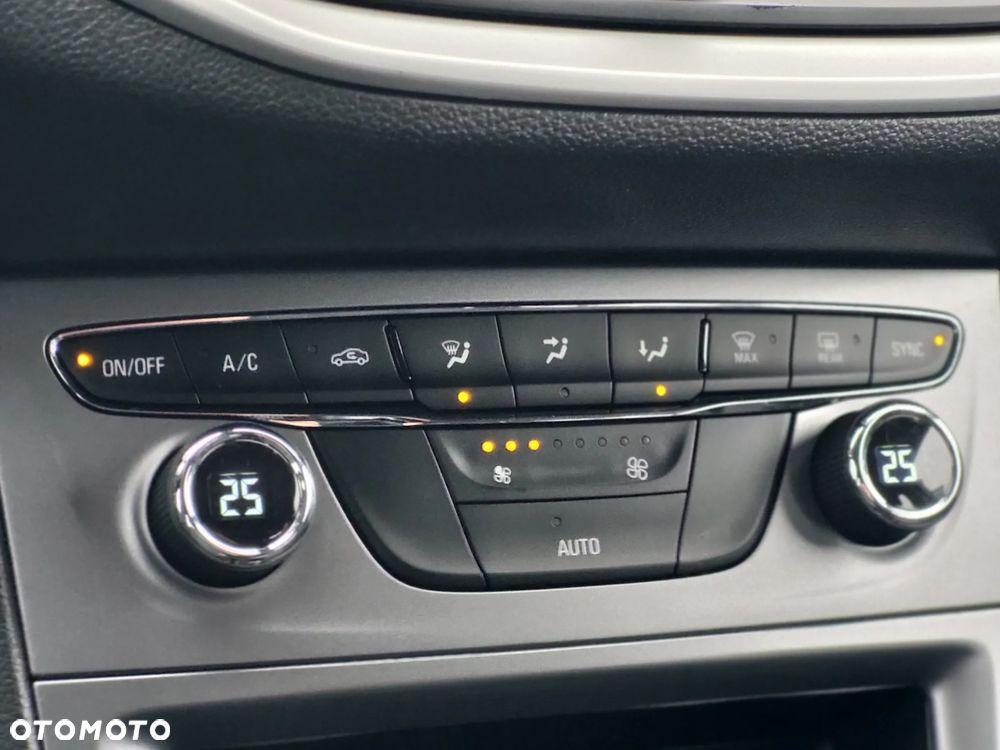 Opel Astra 1.0 T Enjoy S&S - 14