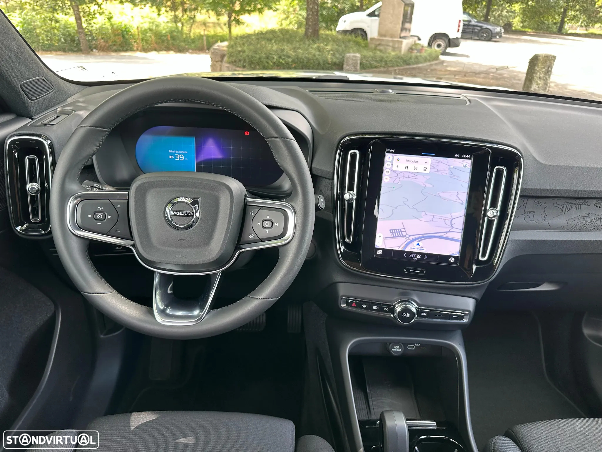 Volvo XC 40 Recharge Extended Range Plus - 27