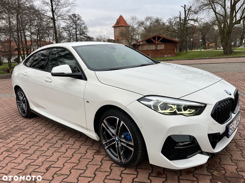 BMW Seria 2 218d - 11