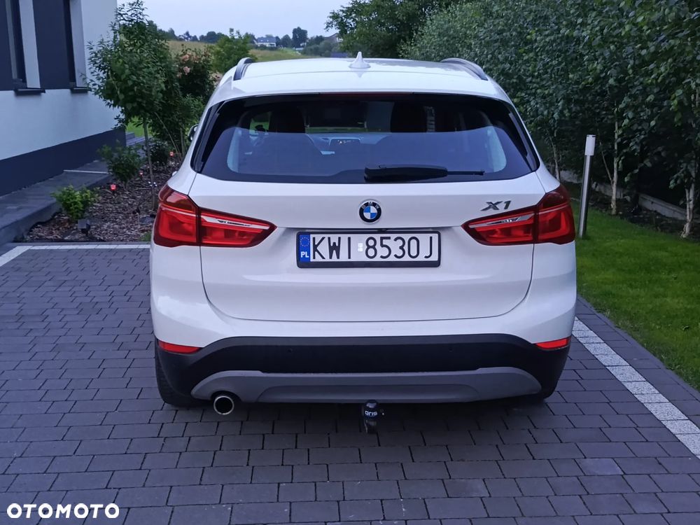 BMW X1 xDrive18d - 6