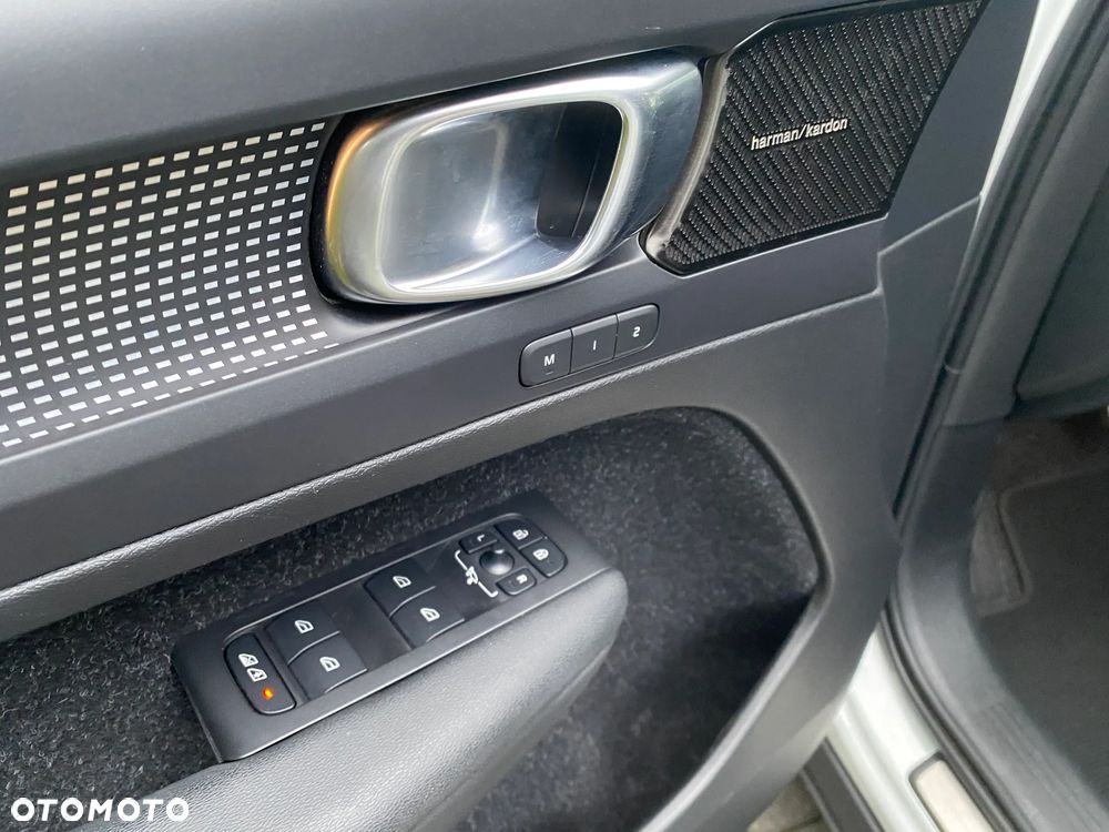 Volvo XC 40 T5 AWD Geartronic R-Design - 29