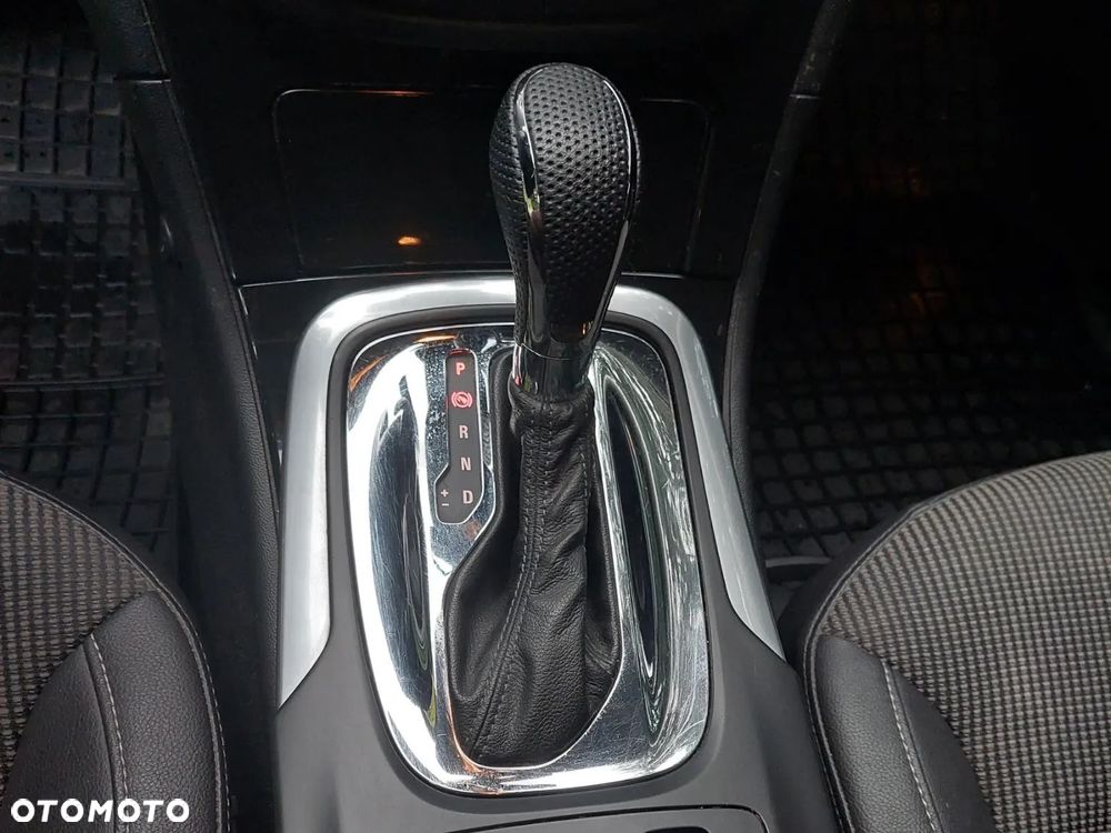 Opel Insignia - 11