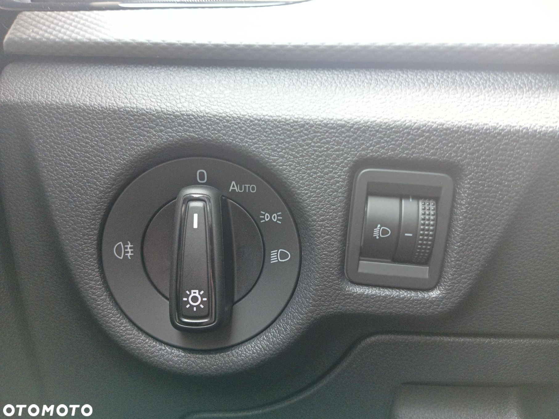 Skoda Kamiq 1.5 TSI Ambition - 17
