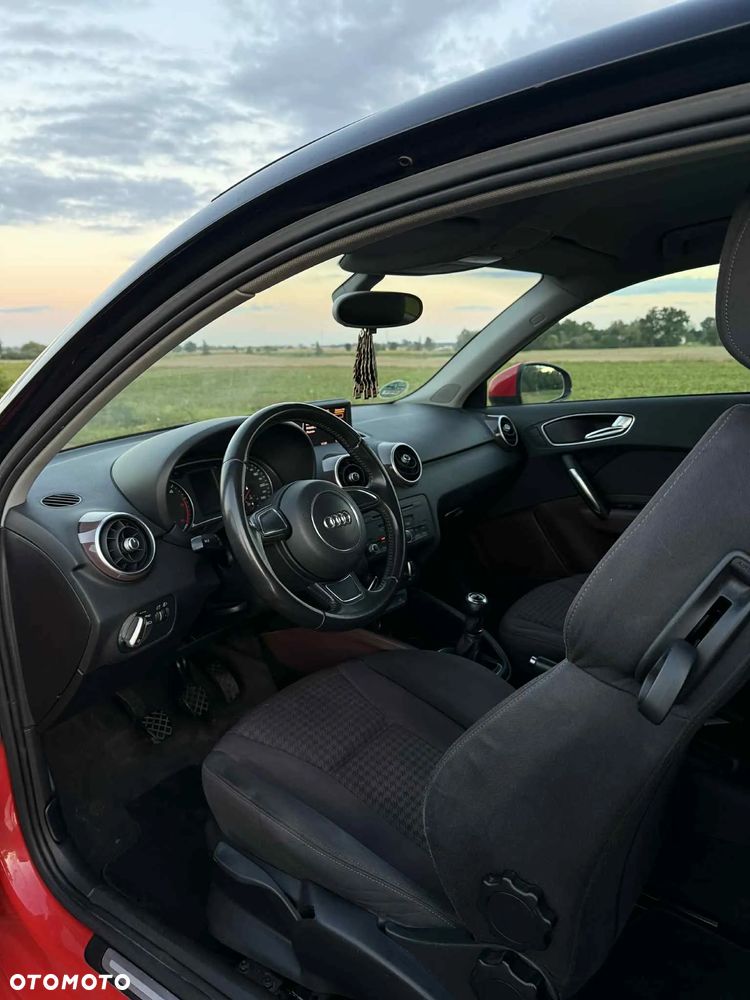 Audi A1 1.6 TDI admired - 10