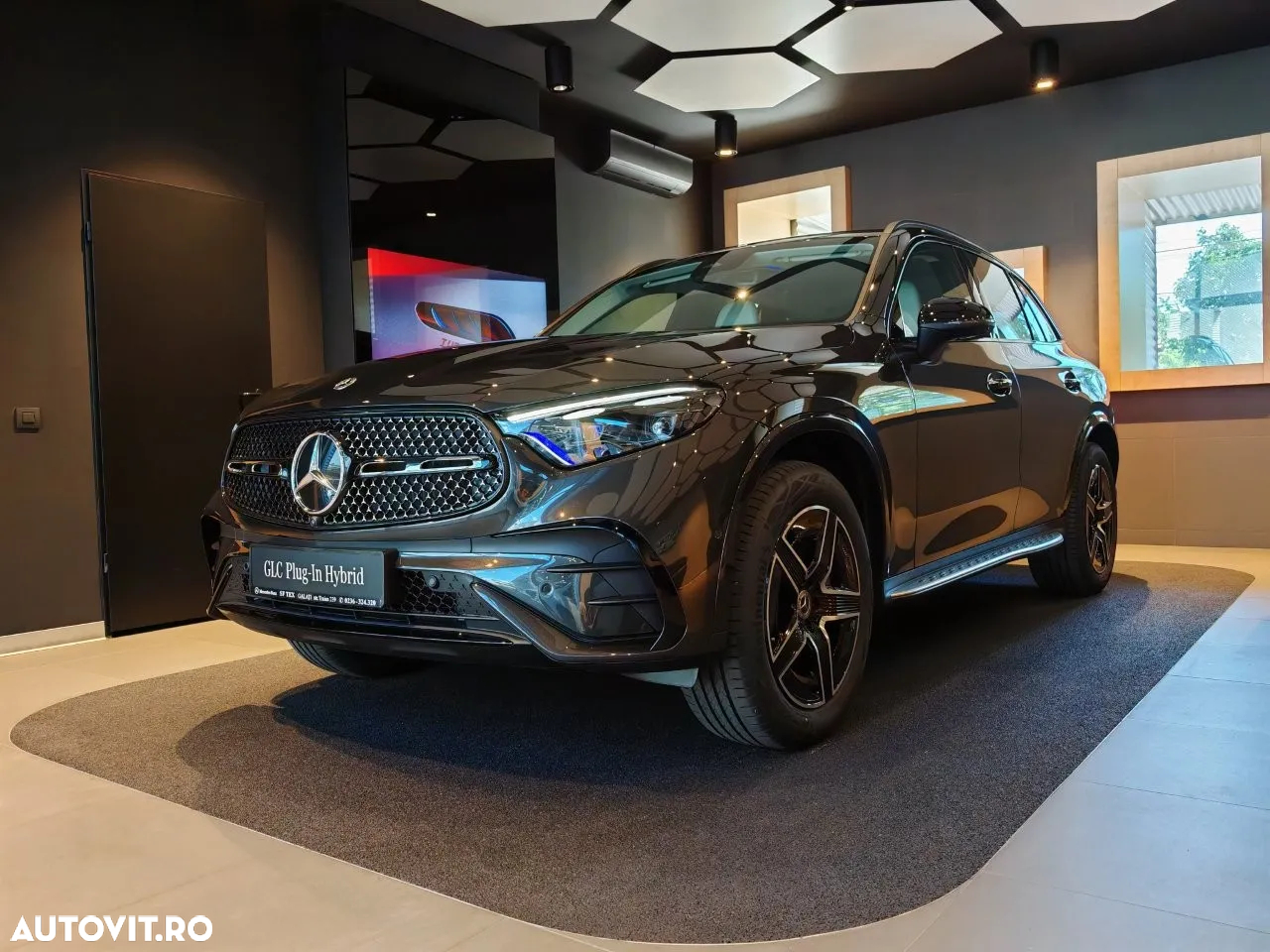 Mercedes-Benz GLC 300 e 4MATIC - 7