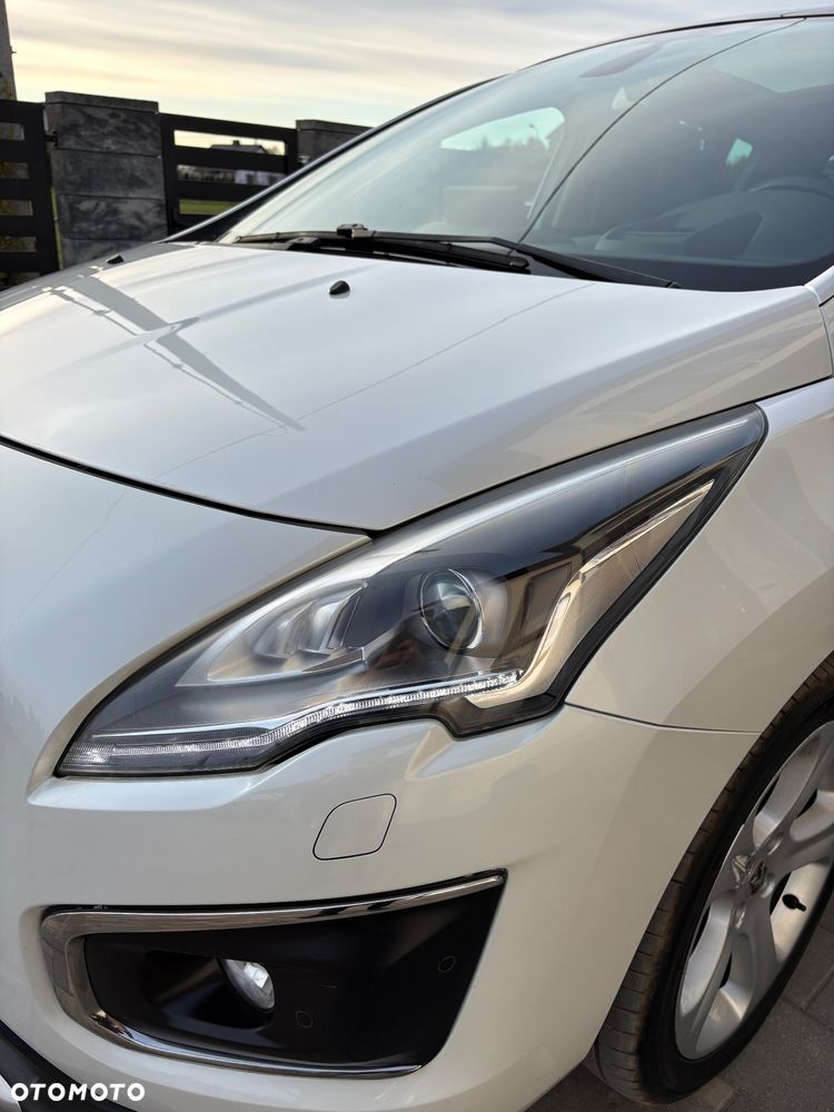 Peugeot 3008 2.0 HDi Premium+ - 12