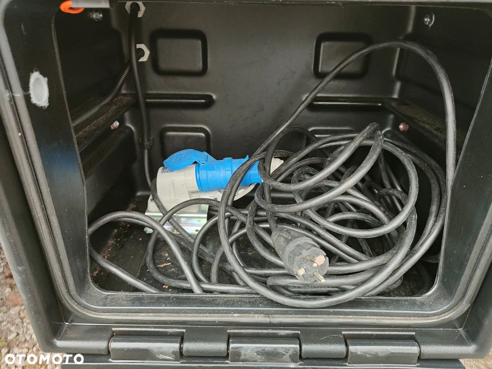 Mercedes-Benz Sprinter 316 2018r Chłodnia Mroźnia -20*C CARRIER XARIOS 350 KONTENER - 31