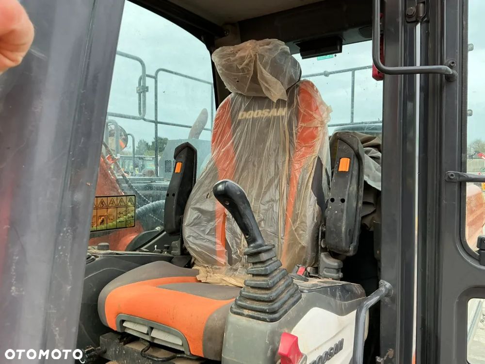 Doosan DX225 - 10