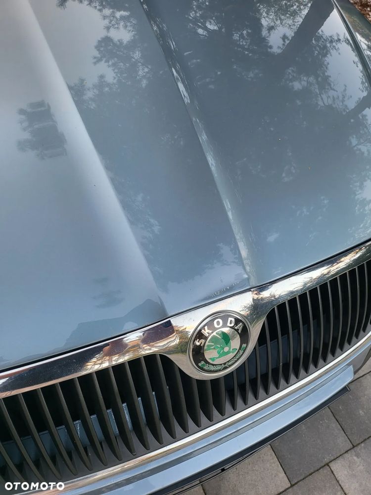 Skoda Octavia 1.6 Combi Ambiente - 6