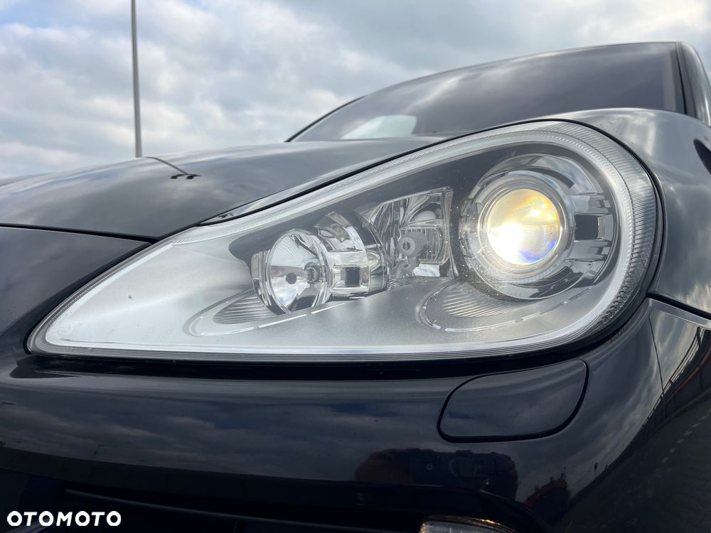 Porsche Cayenne - 29