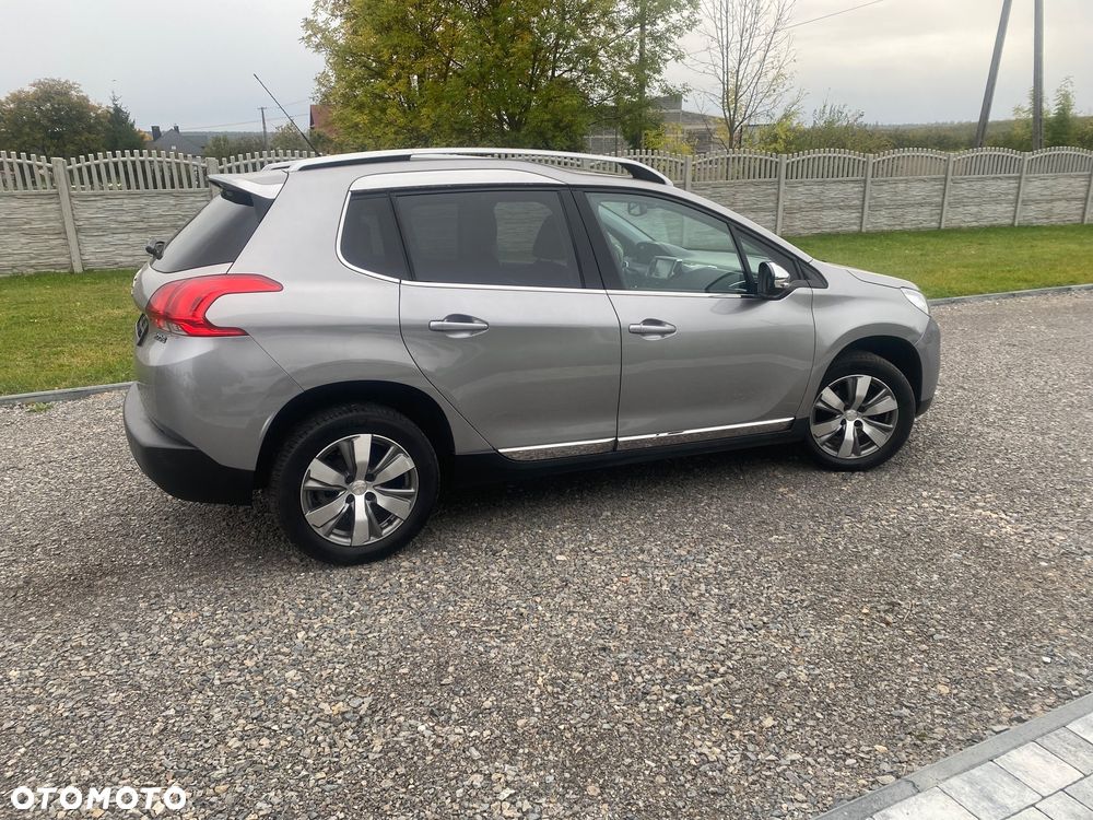Peugeot 2008 1.6 BlueHDi Allure S&S - 6