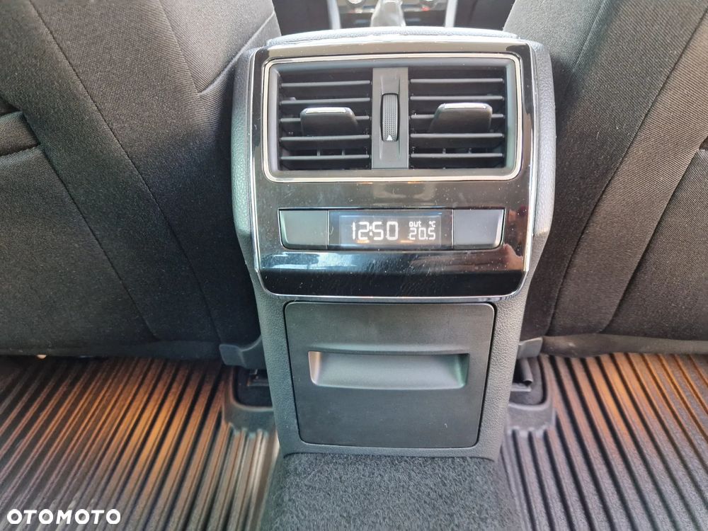 Skoda Superb 2.0 TDI Style - 17
