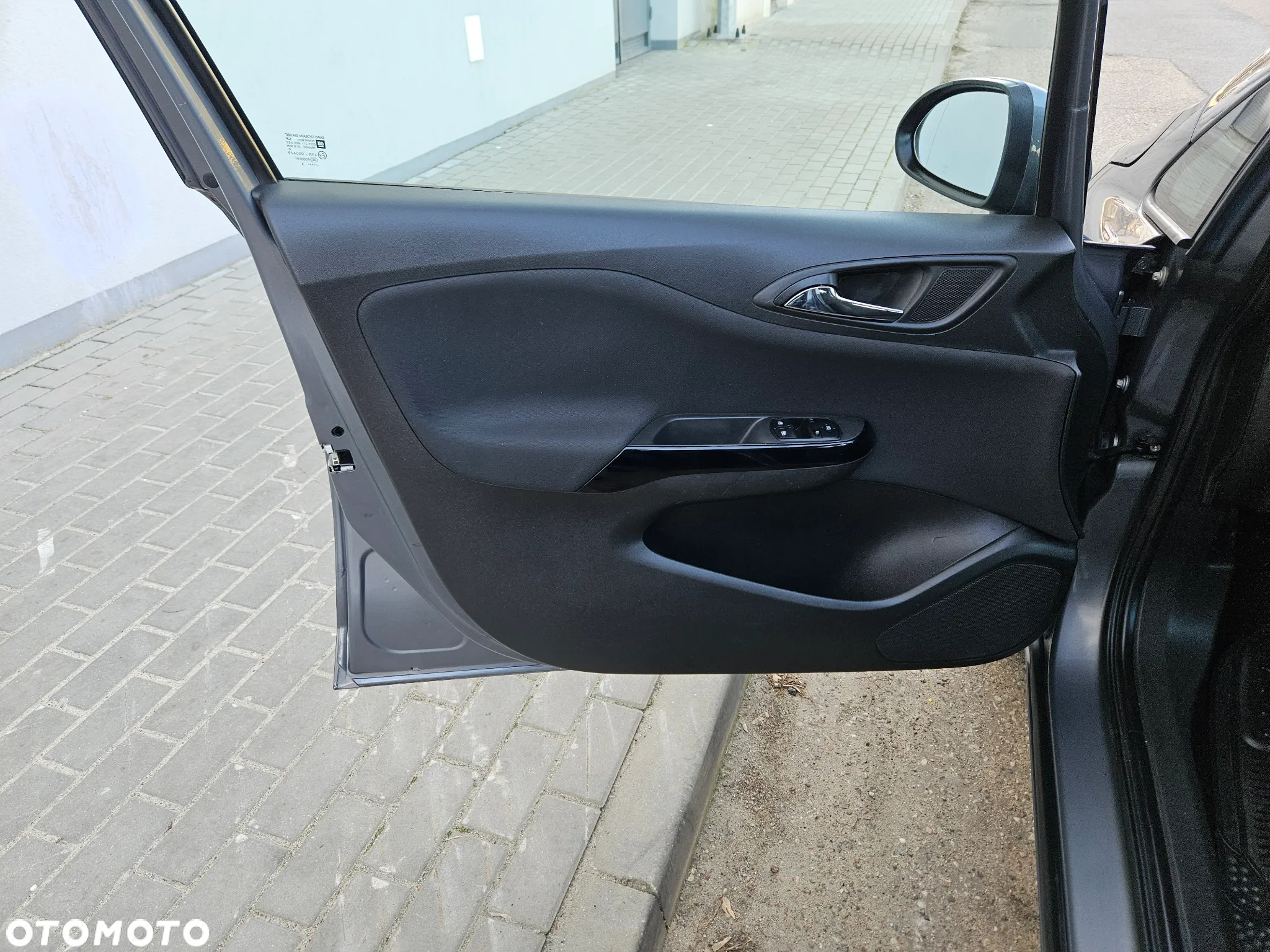 Opel Corsa 1.4 Essentia - 19
