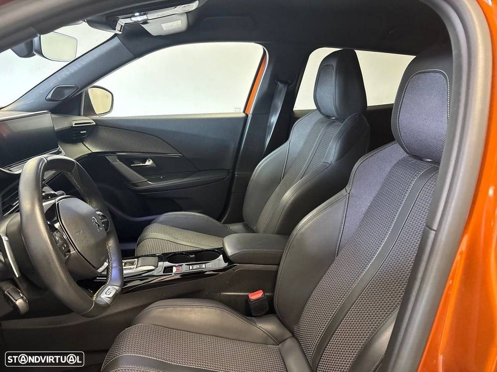 Peugeot 2008 1.5 BlueHDi GT EAT8 - 9