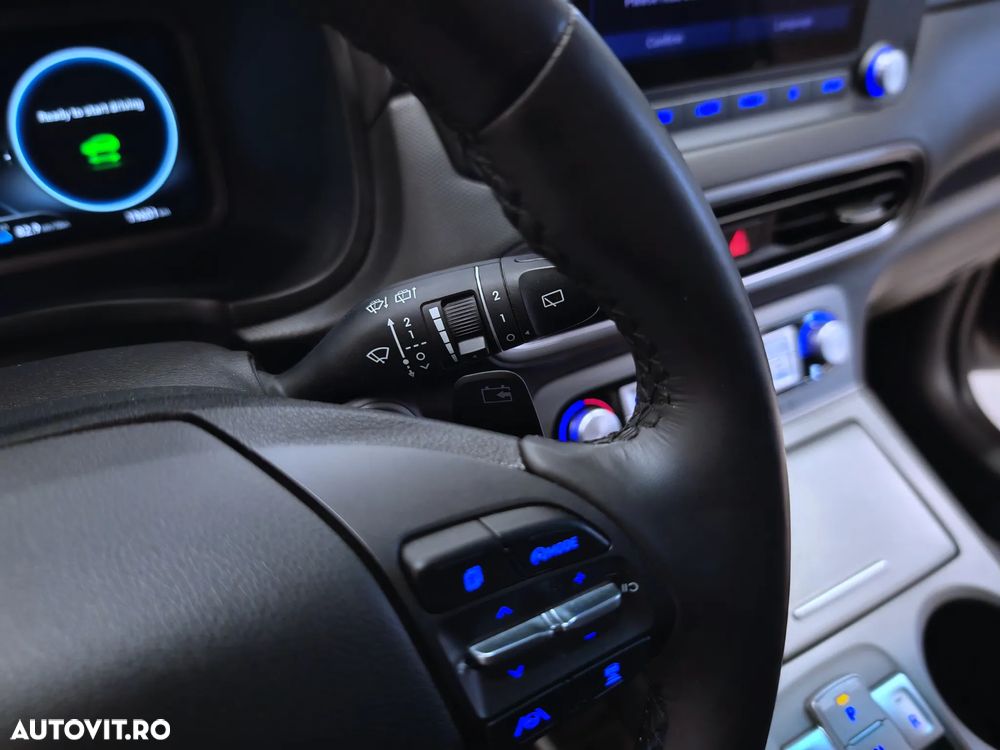 Hyundai KONA EV Select - 25