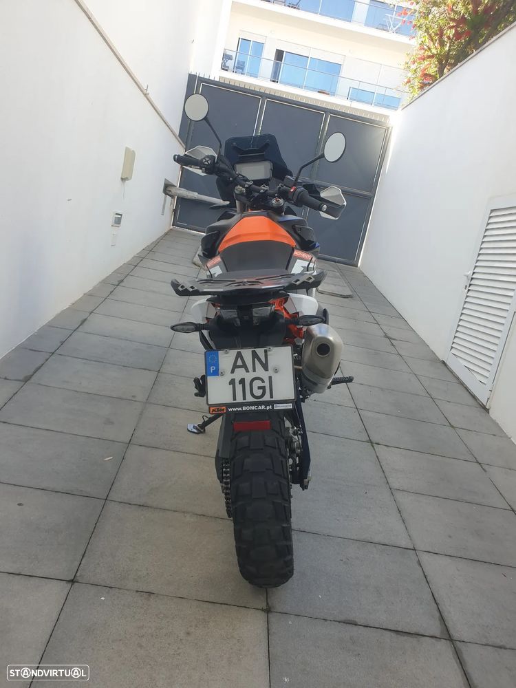 KTM 890 R - 13