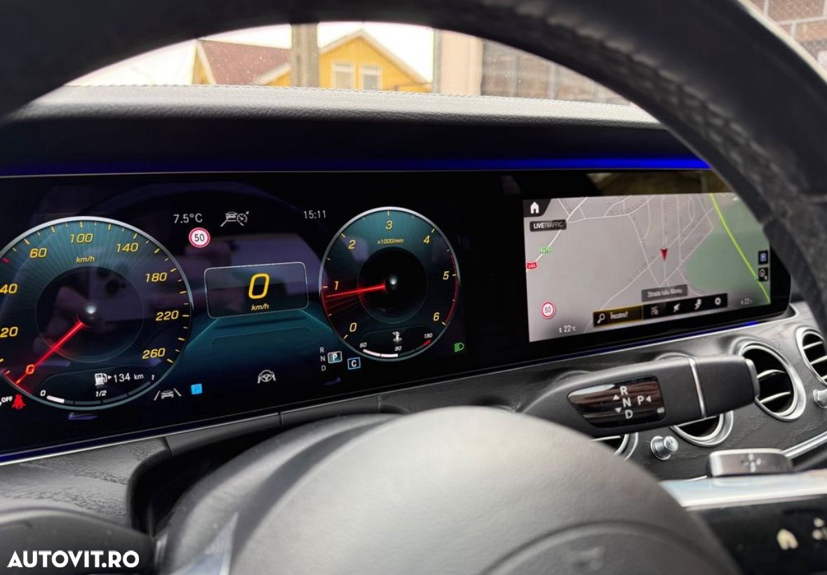 Mercedes-Benz E 220 d 9G-TRONIC AMG Line - 23