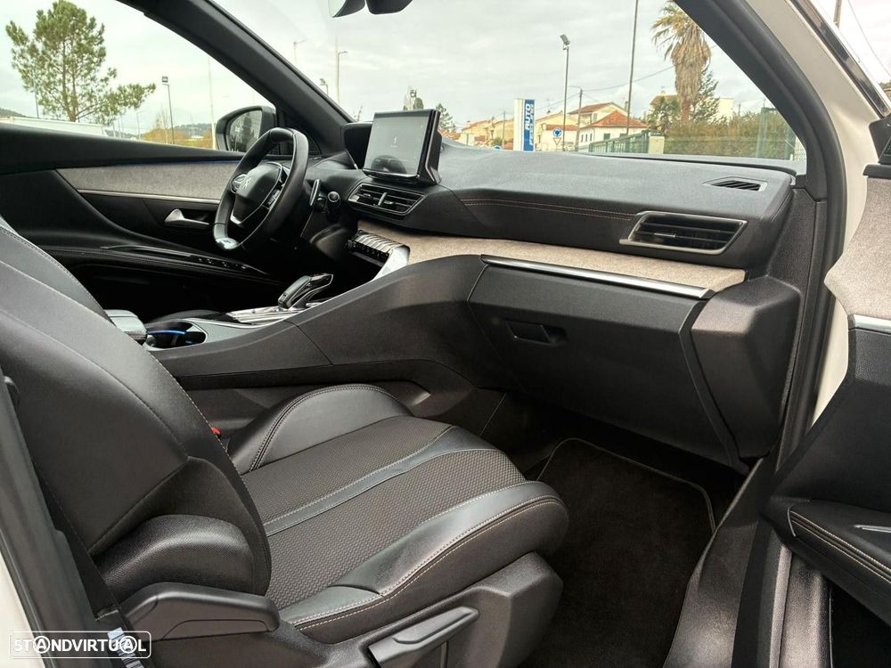 Peugeot 5008 1.5 BlueHDi GT EAT8 - 16