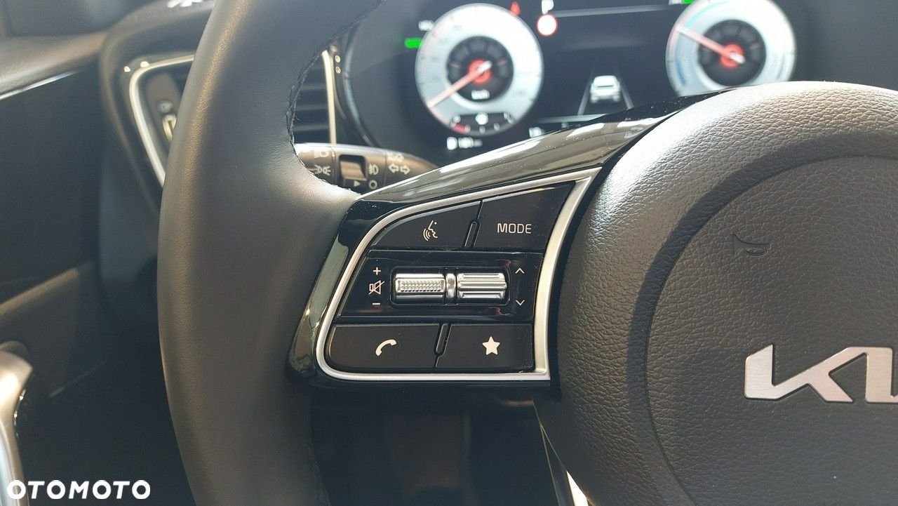 Kia XCeed - 13
