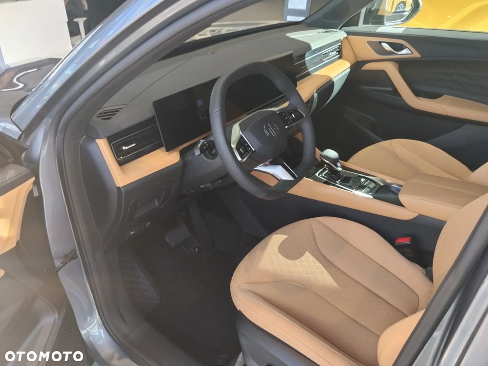 MG HS 1.5 T-GDI Excite DCT - 5