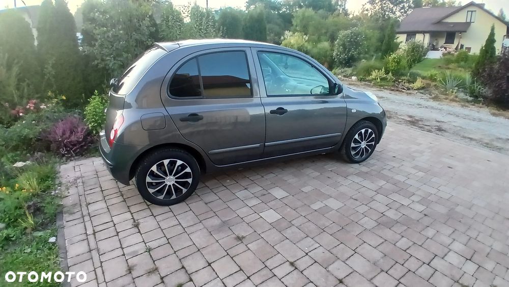Nissan Micra - 4
