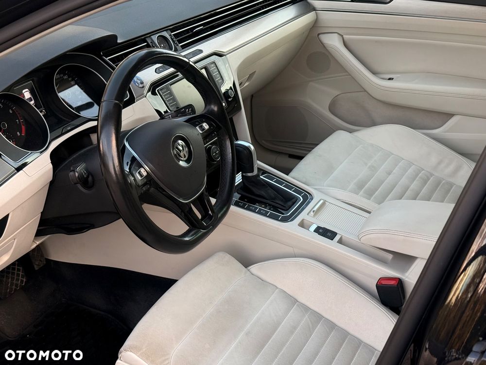 Volkswagen Passat - 10