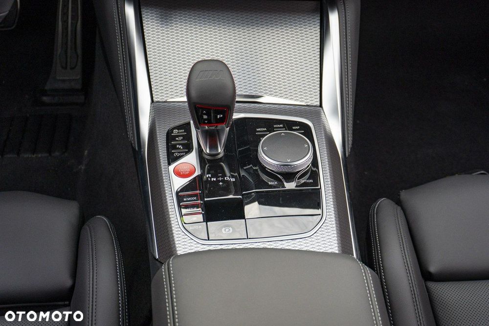 BMW M4 Competition M xDrive - 17