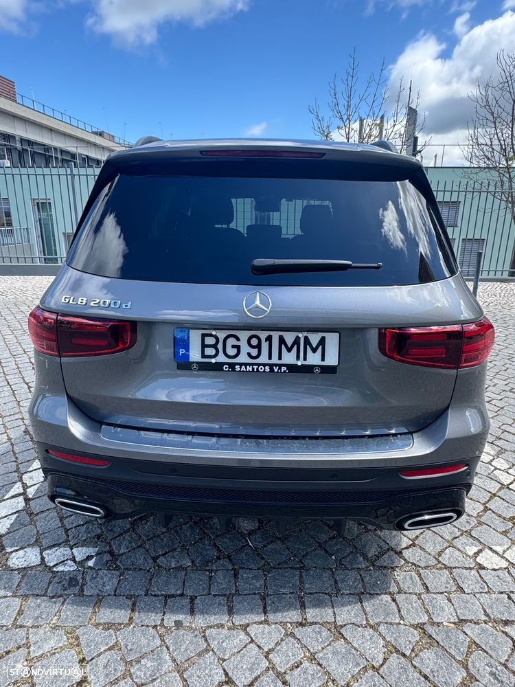Mercedes-Benz GLB 200 d AMG Line - 13