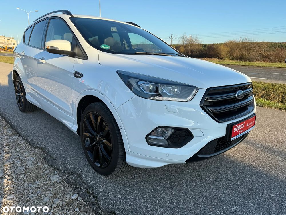 Ford Kuga 2.0 TDCi 4x4 ST-Line - 4