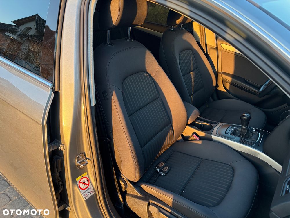 Audi A4 Avant 2.0 TDI DPF Ambiente - 12