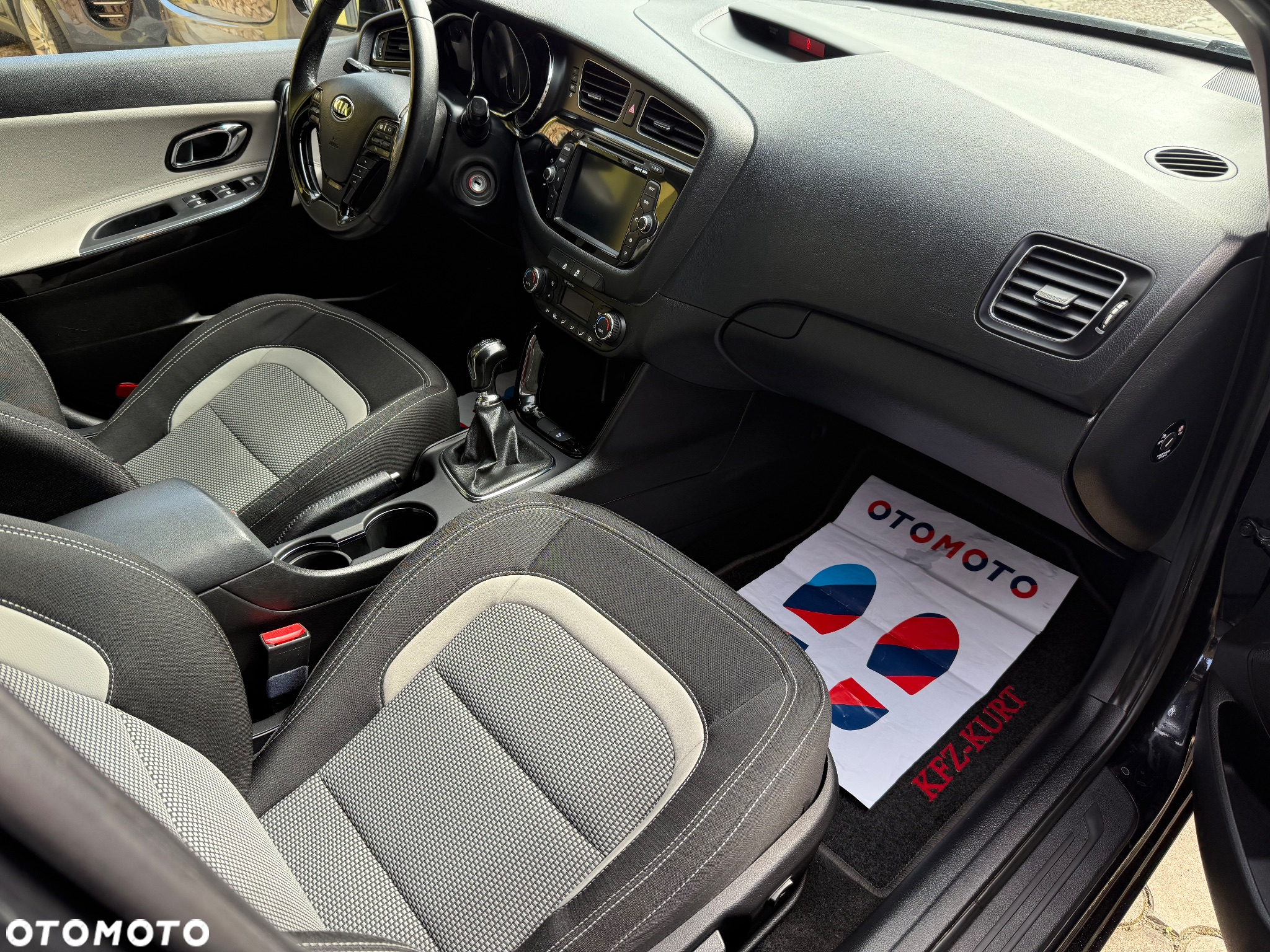 Kia Ceed - 15