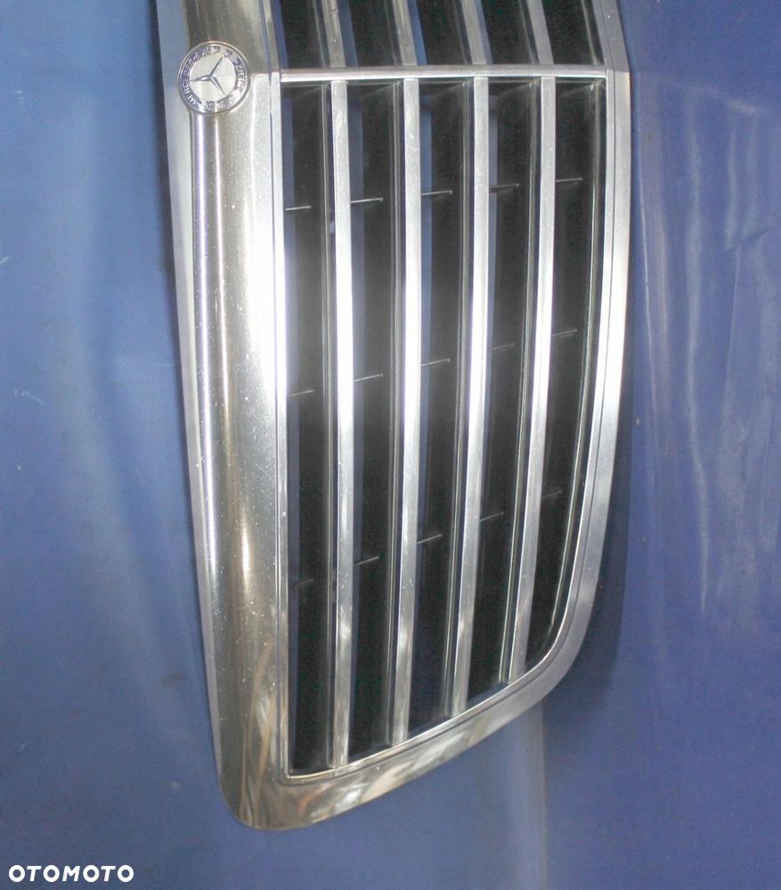 ATRAPA GRILL MERCEDES W221 - 2