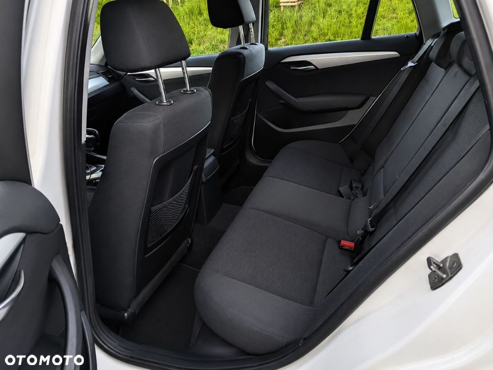 BMW X1 sDrive18d - 13