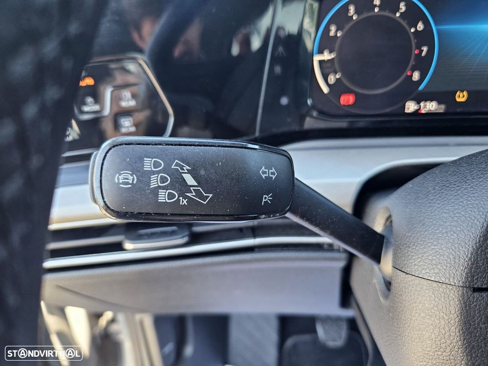 VW Golf 1.0 TSI Sportline - 36