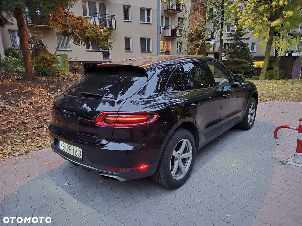 Porsche Macan Standard - 2