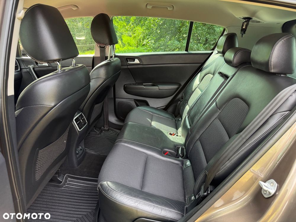 Kia Sportage 2,0 CRDI 2WD Vision - 10