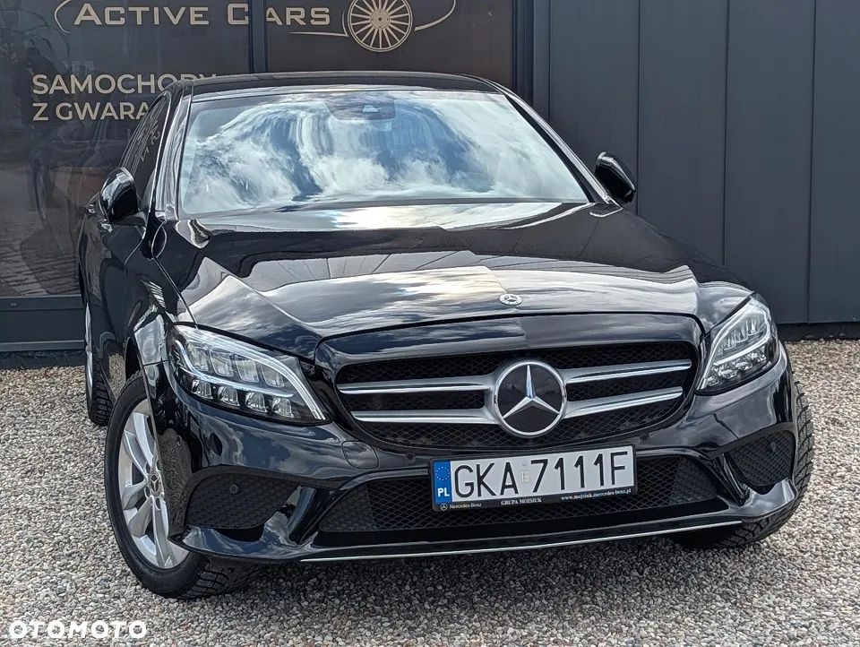 Mercedes-Benz Klasa C 220 d 4Matic 9G-TRONIC Avantgarde - 2