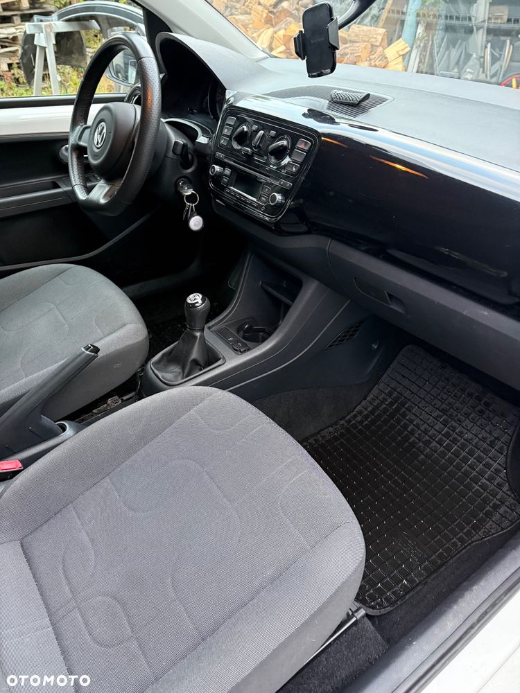 Volkswagen up! - 12