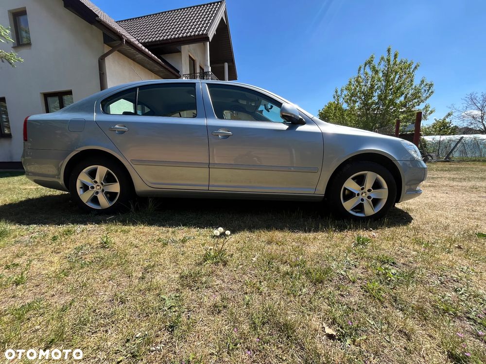 Skoda Octavia 1.6 Ambition - 15