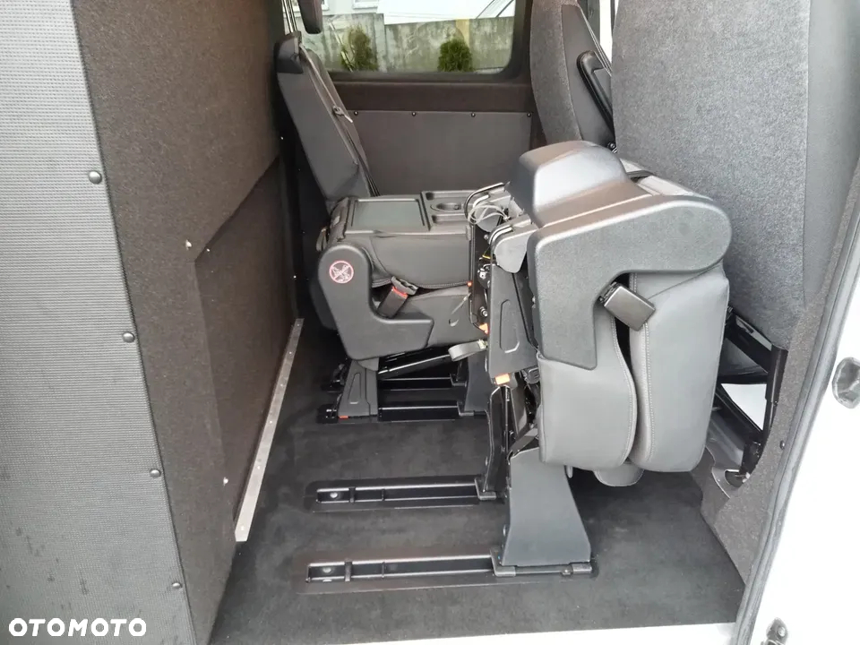 Volkswagen CRAFTER ZABUDOWA BRYGADOWA 6 7 9 OSÓB - 27