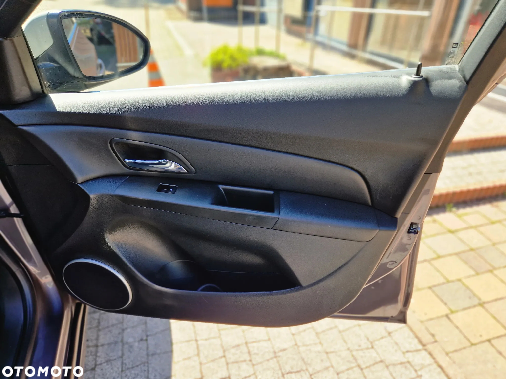 Chevrolet Cruze 1.8 LTZ+ - 26
