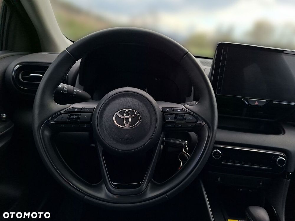 Toyota Yaris - 16