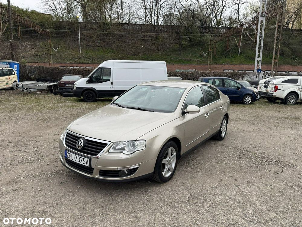 Volkswagen Passat 2.0 FSI Automatik Comfortline - 36