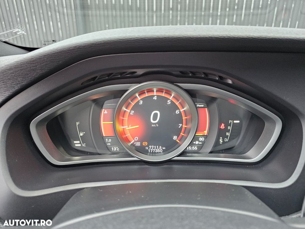 VOLVO V40 2019 — imagine 27