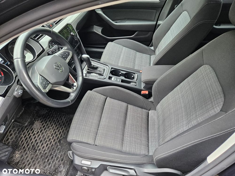 Volkswagen Passat Variant 2.0 TSI Business DSG - 8