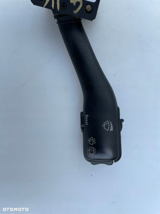 PRZEŁĄCZNIK WYCIERACZEK PASSAT B5 FL 4B0953503H - 2